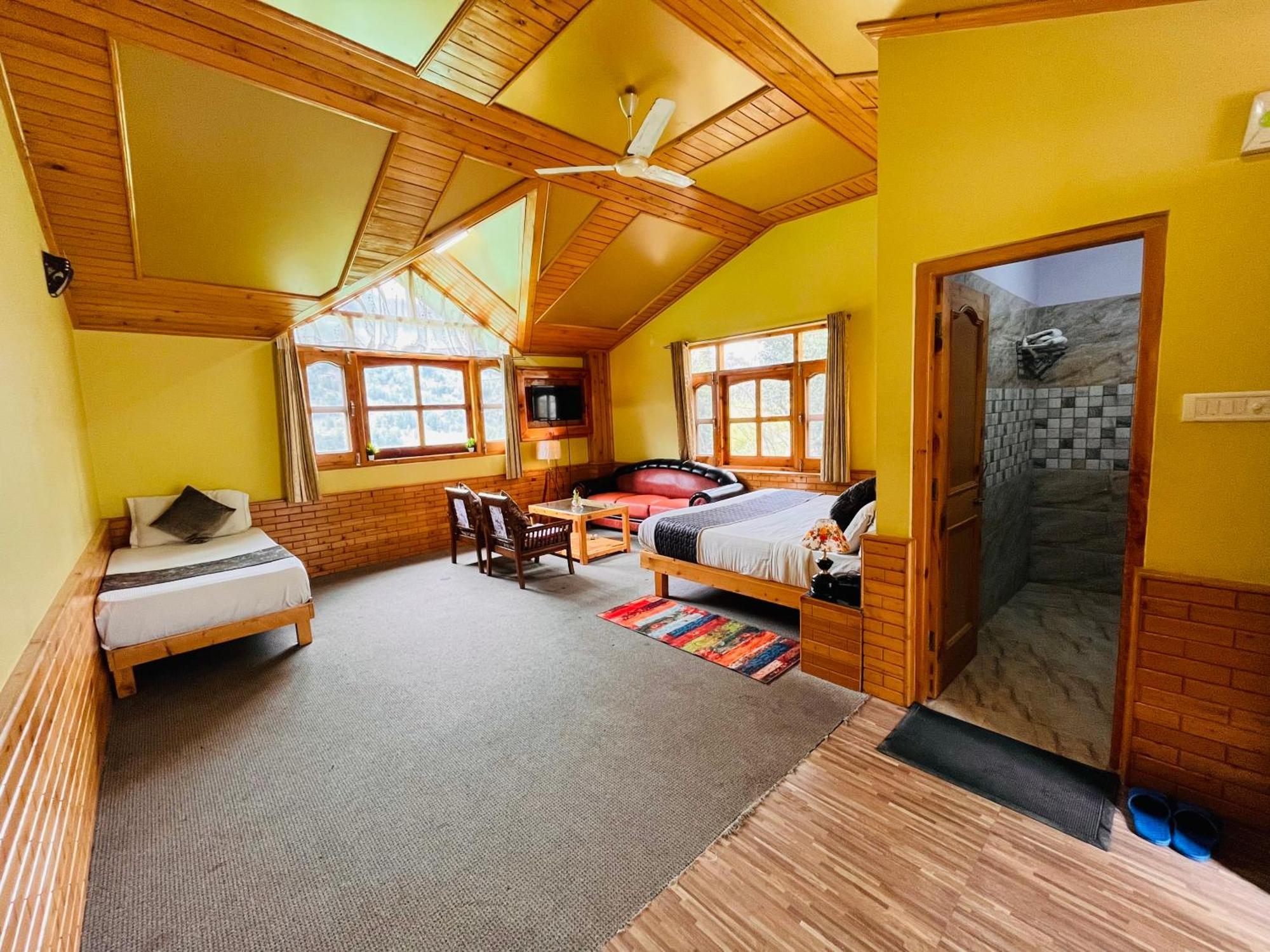 Hotel Hollywood Manali - Scenic River & Mountain View With Premium Rooms 외부 사진