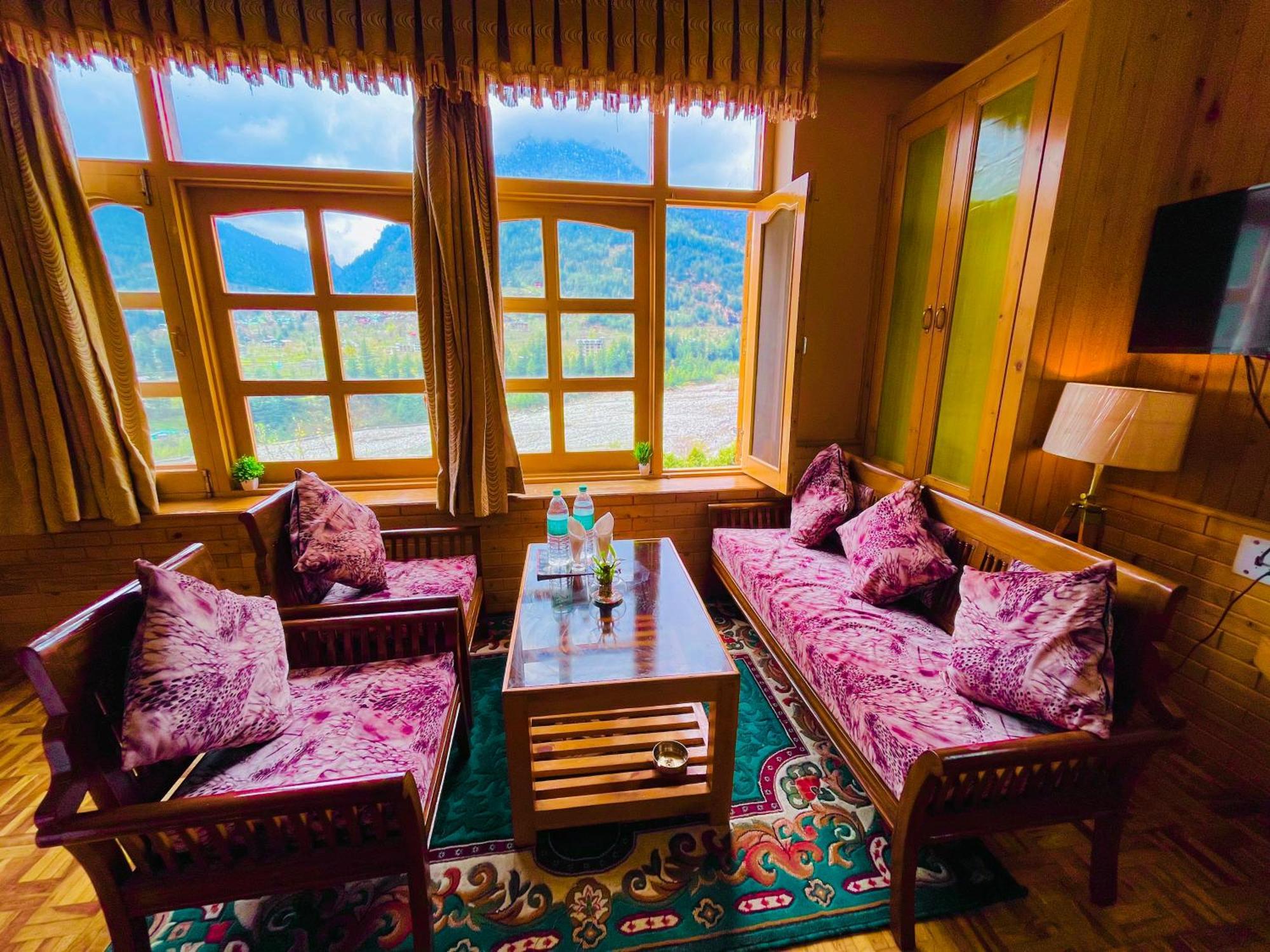 Hotel Hollywood Manali - Scenic River & Mountain View With Premium Rooms 외부 사진