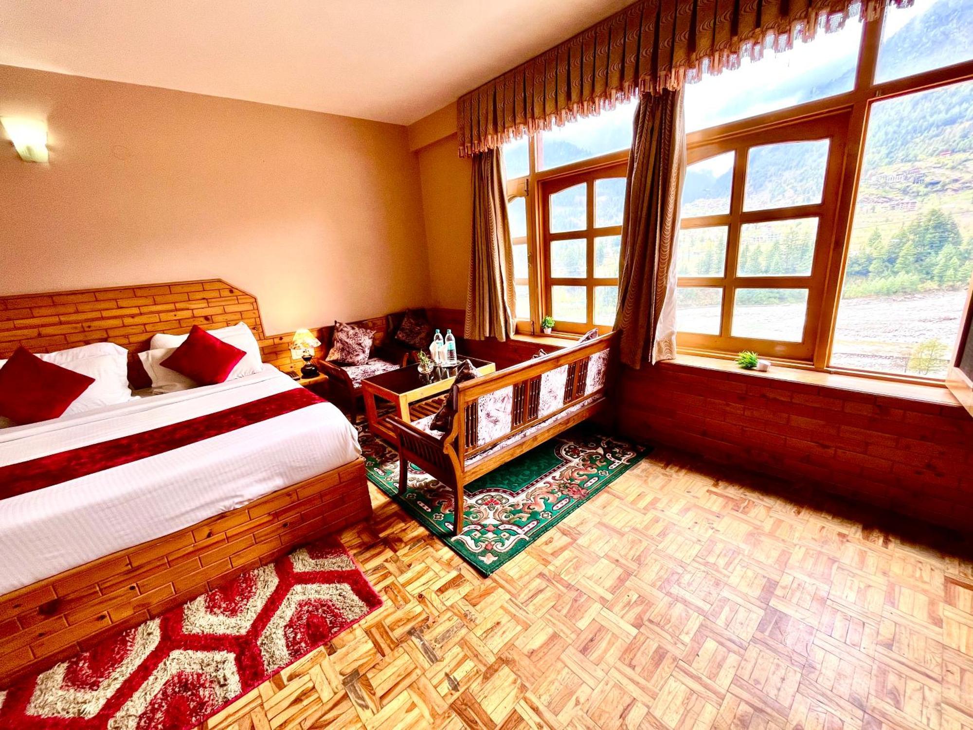 Hotel Hollywood Manali - Scenic River & Mountain View With Premium Rooms 외부 사진