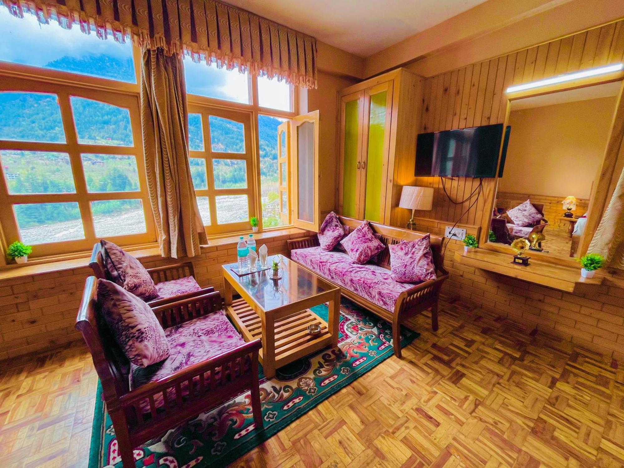 Hotel Hollywood Manali - Scenic River & Mountain View With Premium Rooms 외부 사진