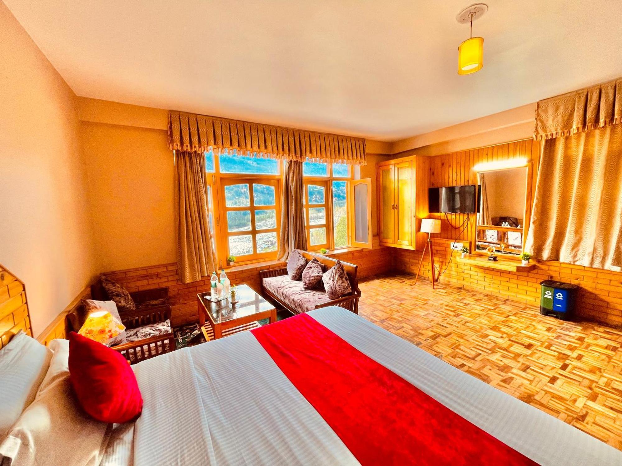 Hotel Hollywood Manali - Scenic River & Mountain View With Premium Rooms 외부 사진