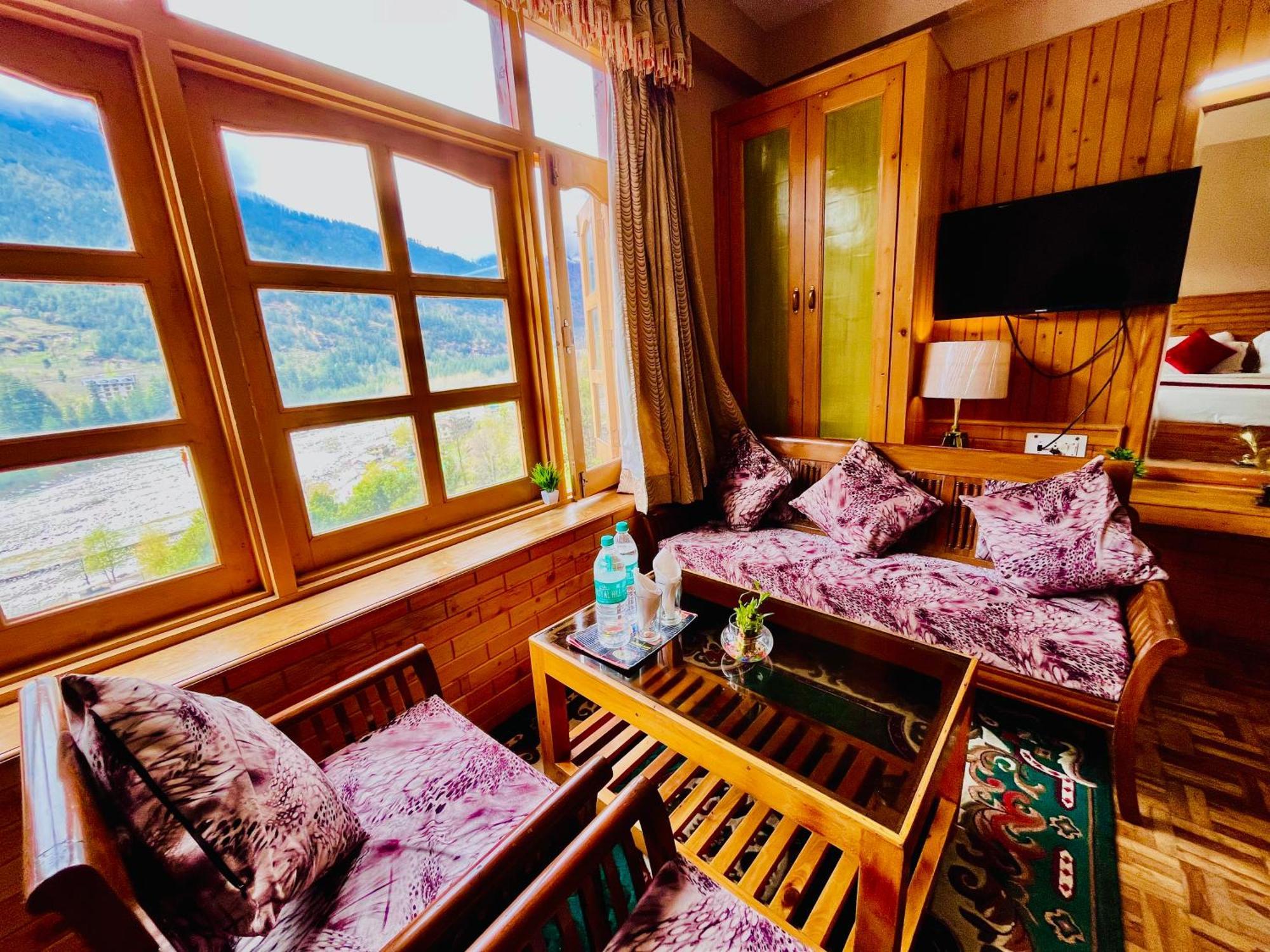 Hotel Hollywood Manali - Scenic River & Mountain View With Premium Rooms 외부 사진