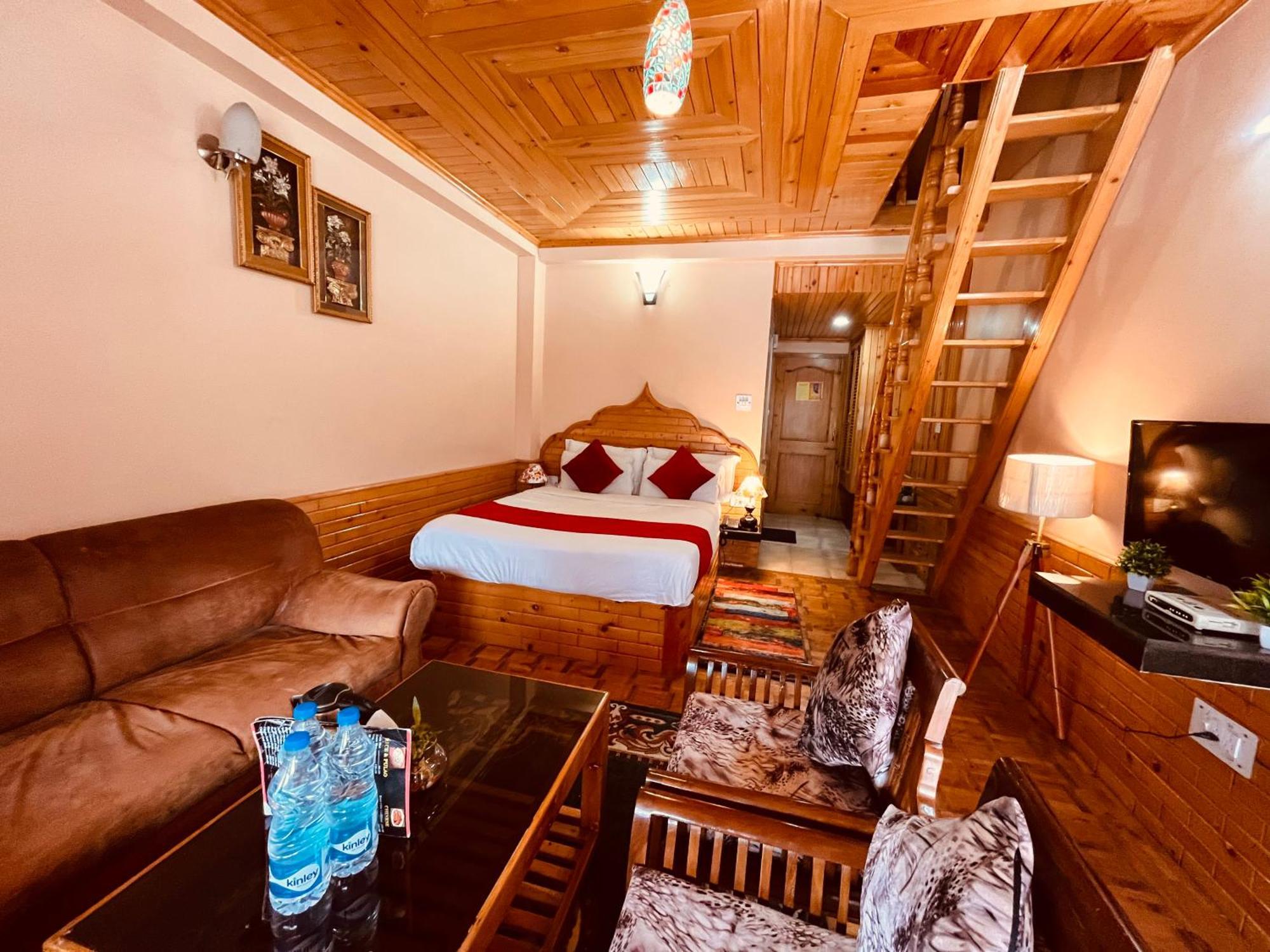 Hotel Hollywood Manali - Scenic River & Mountain View With Premium Rooms 외부 사진