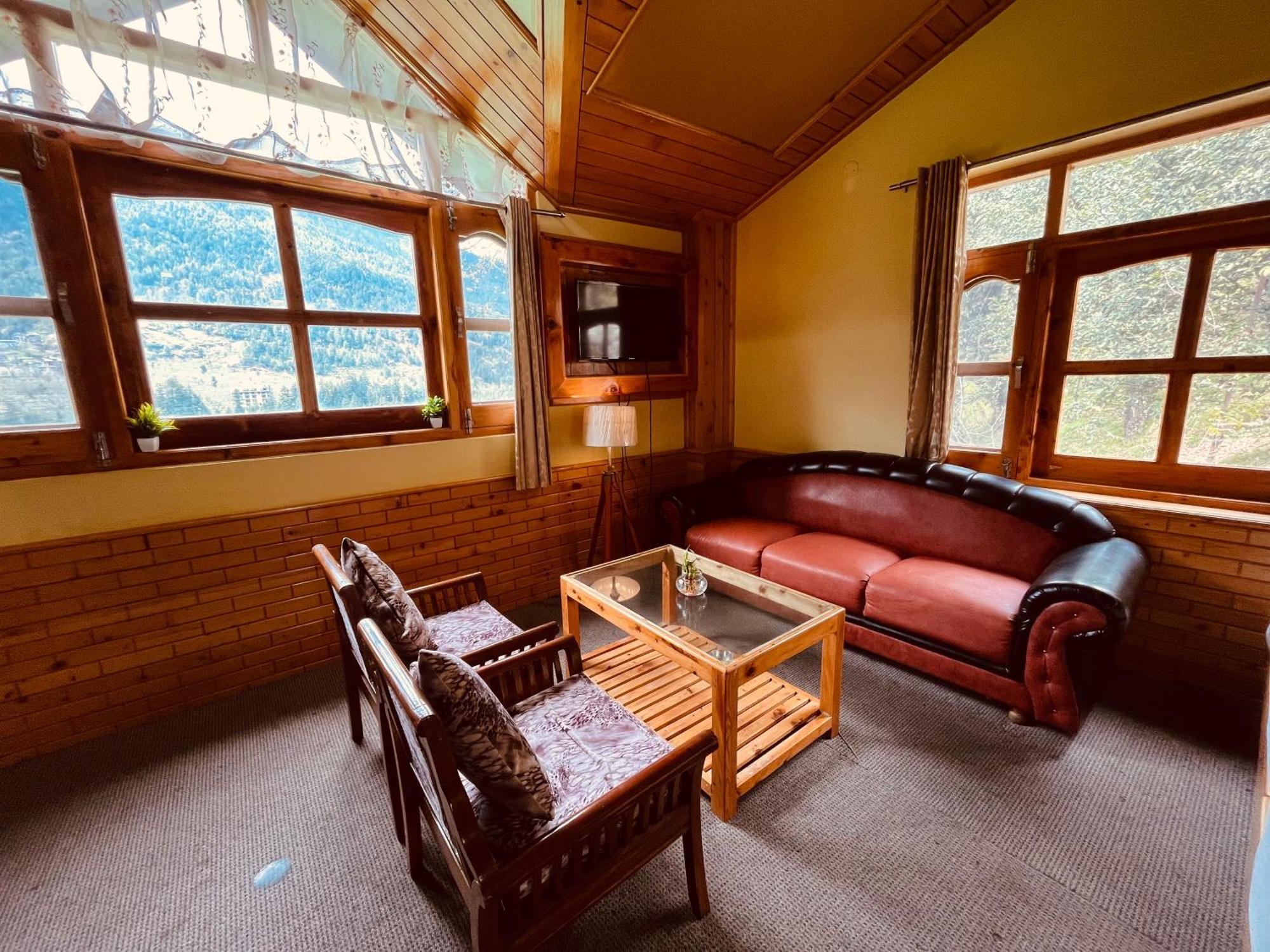 Hotel Hollywood Manali - Scenic River & Mountain View With Premium Rooms 외부 사진