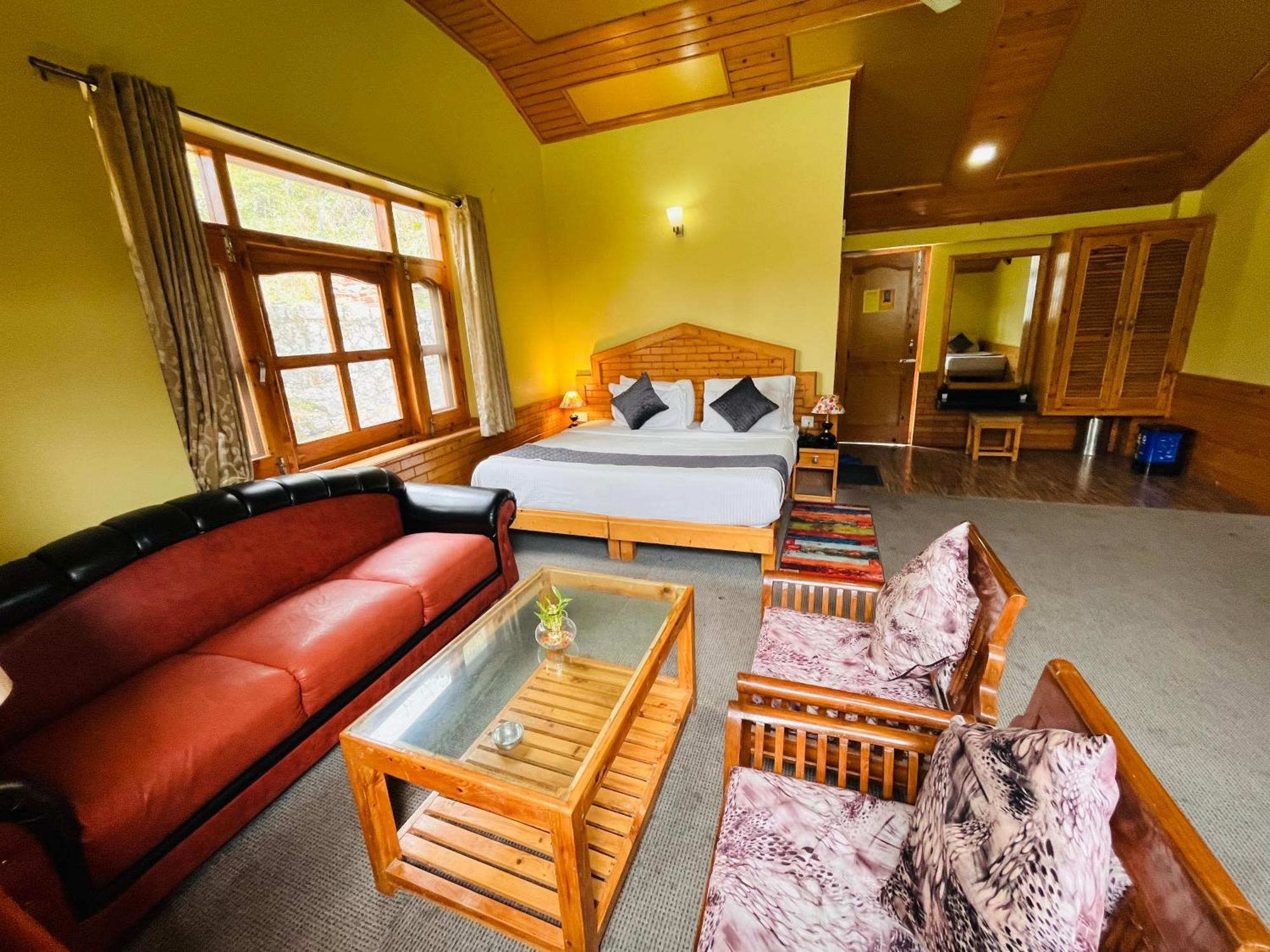 Hotel Hollywood Manali - Scenic River & Mountain View With Premium Rooms 외부 사진