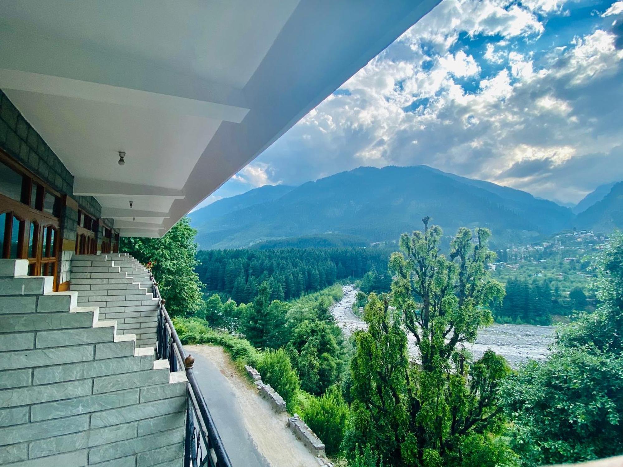 Hotel Hollywood Manali - Scenic River & Mountain View With Premium Rooms 외부 사진