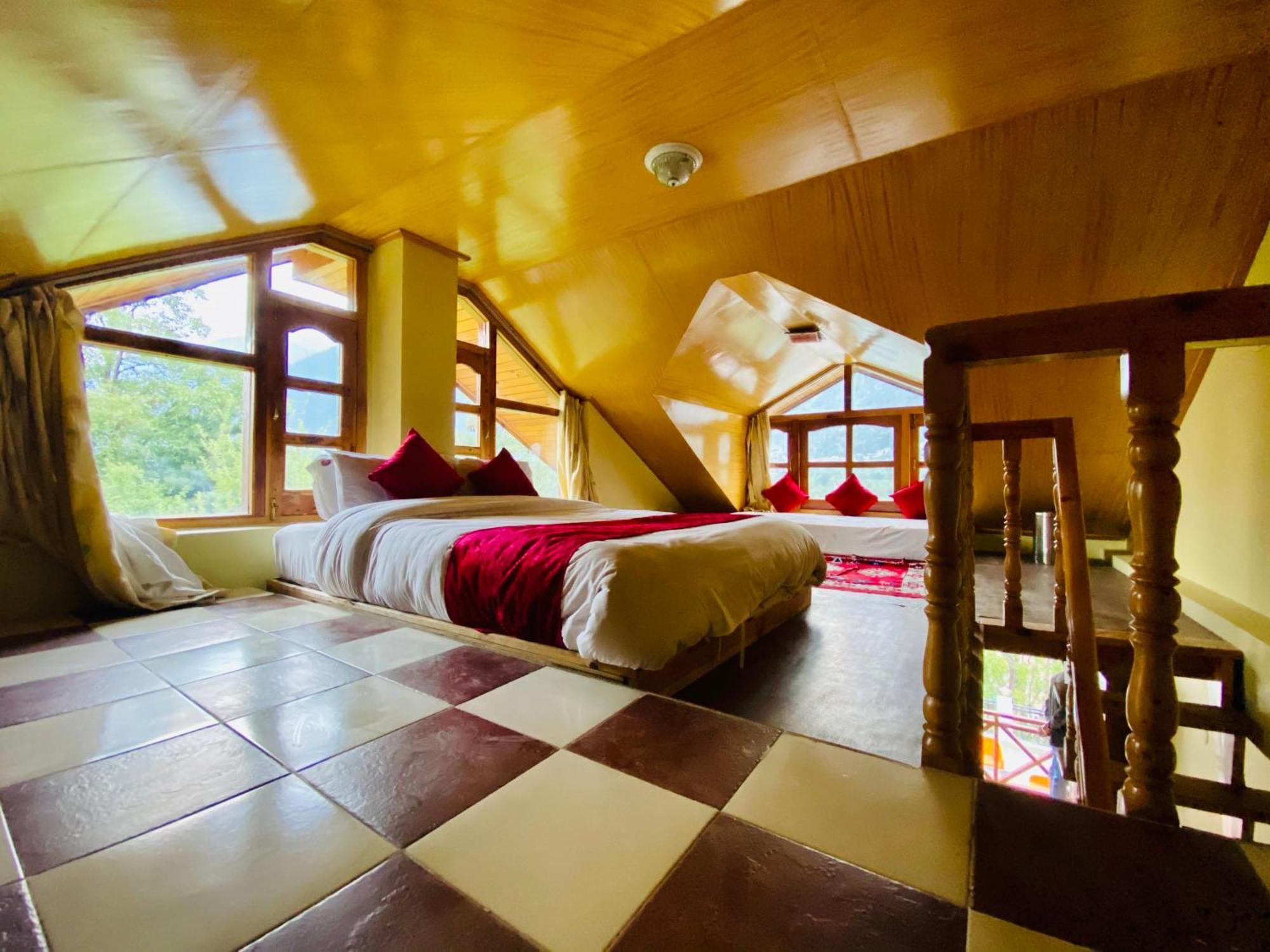 Hotel Hollywood Manali - Scenic River & Mountain View With Premium Rooms 외부 사진